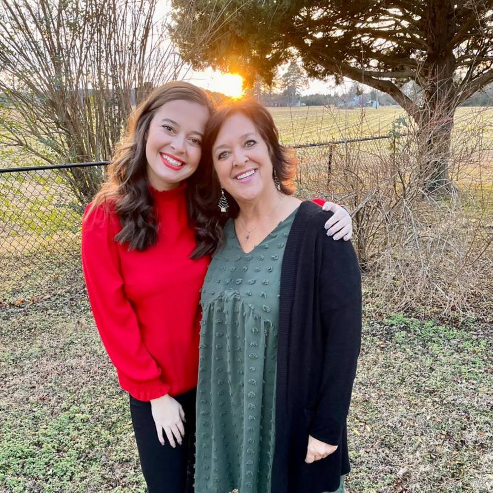 Meet your Posher, Leigh